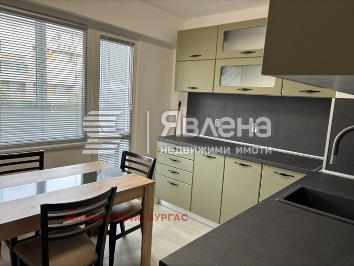 Дава под наем 3-СТАЕН, гр. Бургас, Славейков, снимка 11 - Апартаменти - 52656626