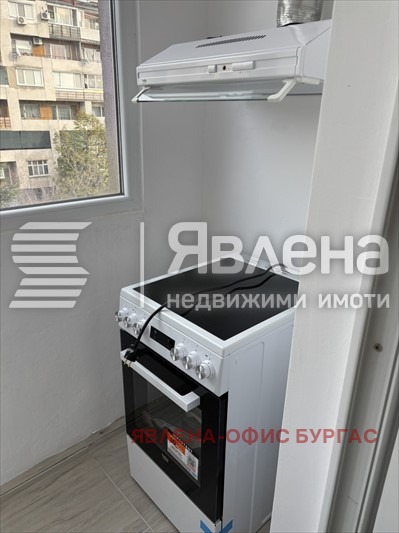 Дава под наем 3-СТАЕН, гр. Бургас, Славейков, снимка 17 - Апартаменти - 52656626