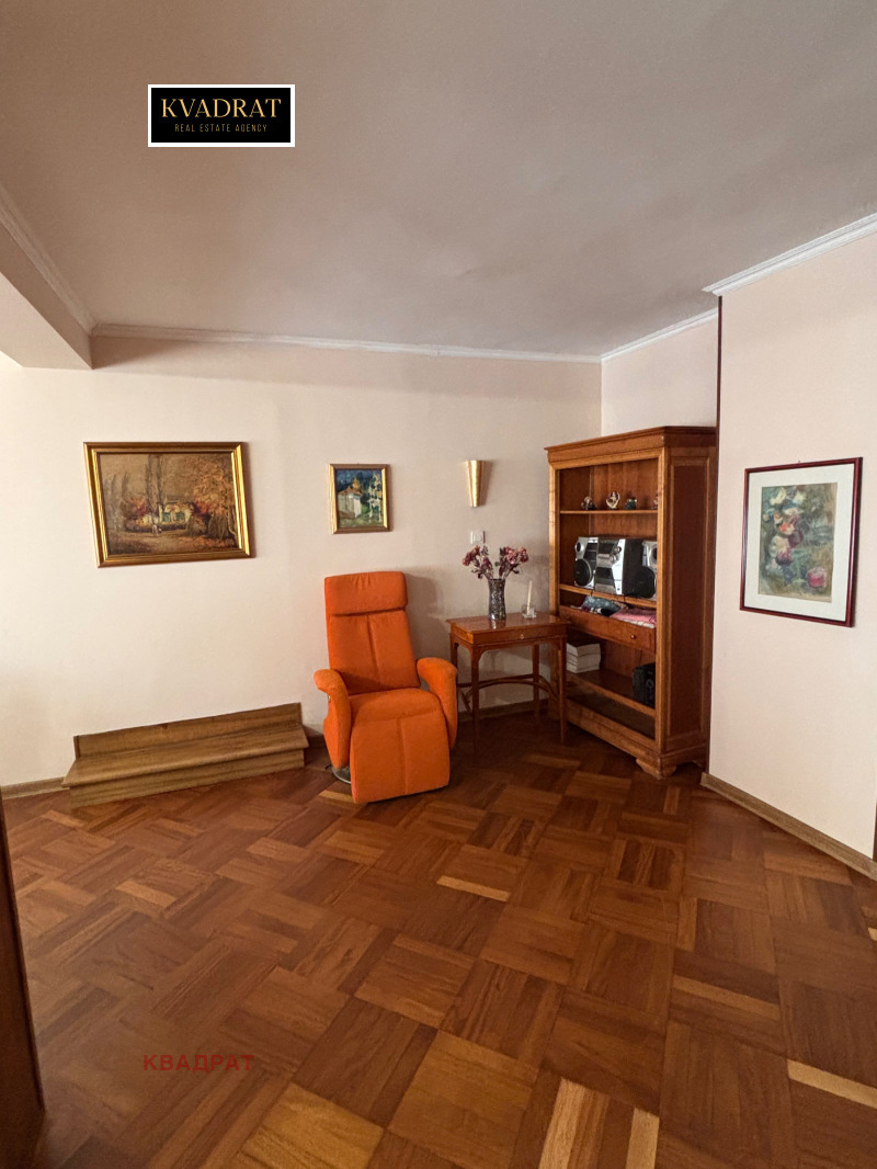 Дава под наем 4-СТАЕН, гр. София, Белите брези, снимка 2 - Апартаменти - 52859922