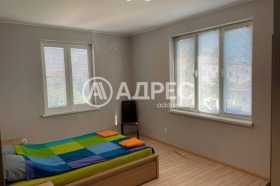 3+ camere da letto Tsentar, Sofia 5