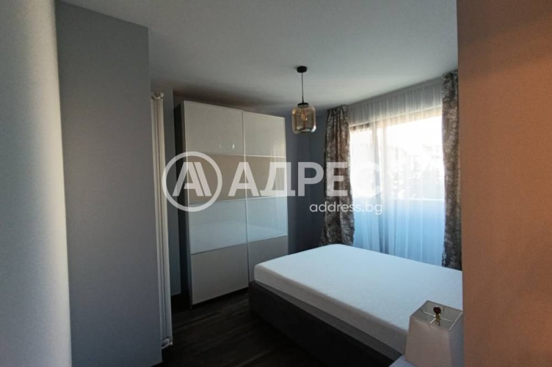 Издаје се  2 спаваће собе Софија , Центар , 80 м2 | 47054987 - слика [12]