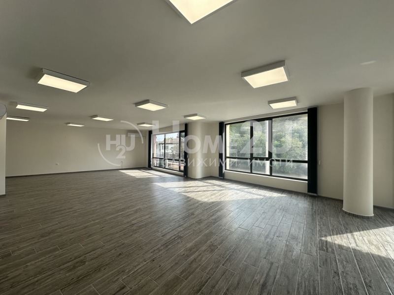Дава под Наем ОФИС в град Пловдив, Център - 180 кв.м / 1 100 € » 2 151.41 лв., ХОУМ ТУ Ю