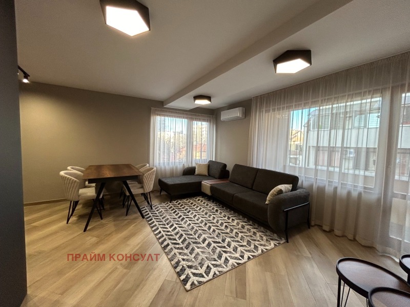 Дава под наем 2-СТАЕН, гр. Пловдив, Център