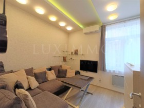 1 chambre Tsentar, Sofia