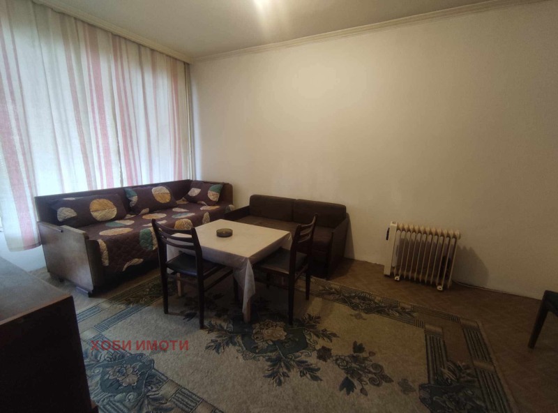 Дава под нем  3-стаен, град Пловдив, Каменица 1 •  480 EUR • ID 64977303 — holmes.bg - [1] 