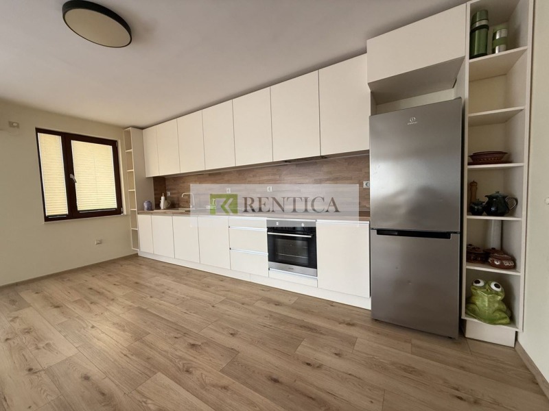 De inchiriat  2 dormitoare Varna , Țentâr , 130 mp | 99087940 - imagine [4]