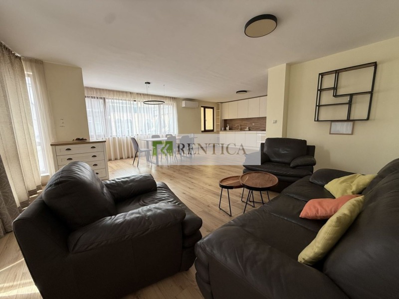 De inchiriat  2 dormitoare Varna , Țentâr , 130 mp | 99087940