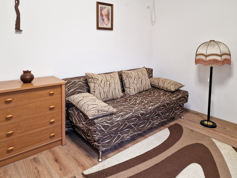 Kiadó  2 hálószobás Sofia , Centar , 100 négyzetméter | 22412572 - kép [7]