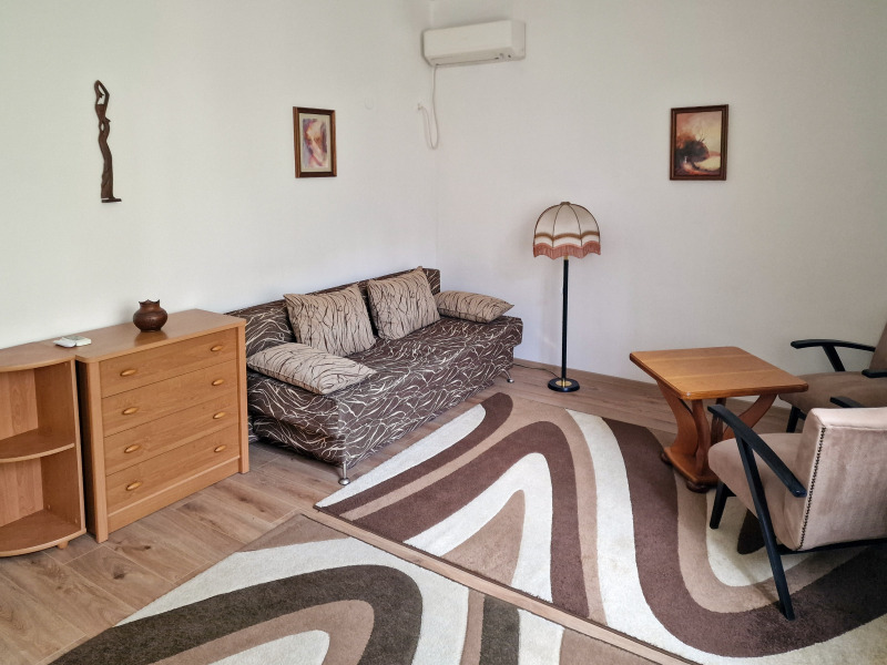 Kiadó  2 hálószobás Sofia , Centar , 100 négyzetméter | 22412572 - kép [5]