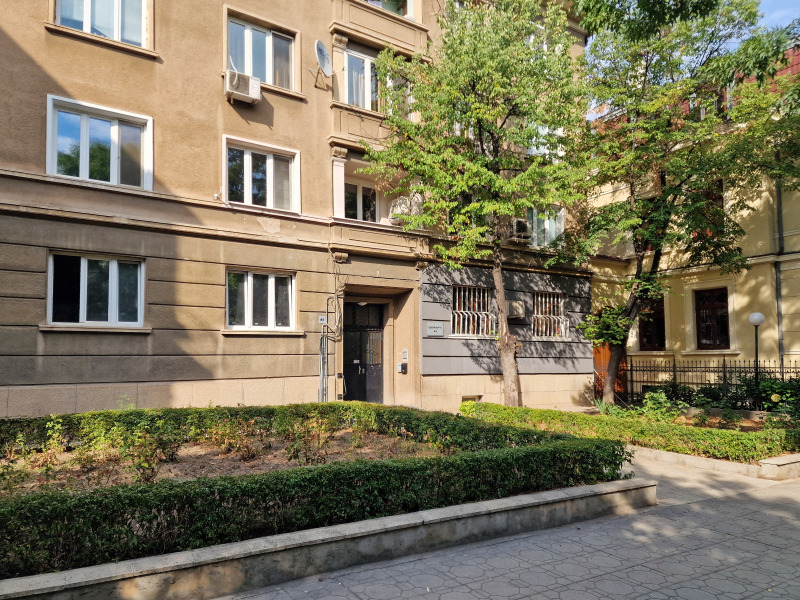 Kiadó  2 hálószobás Sofia , Centar , 100 négyzetméter | 22412572 - kép [17]