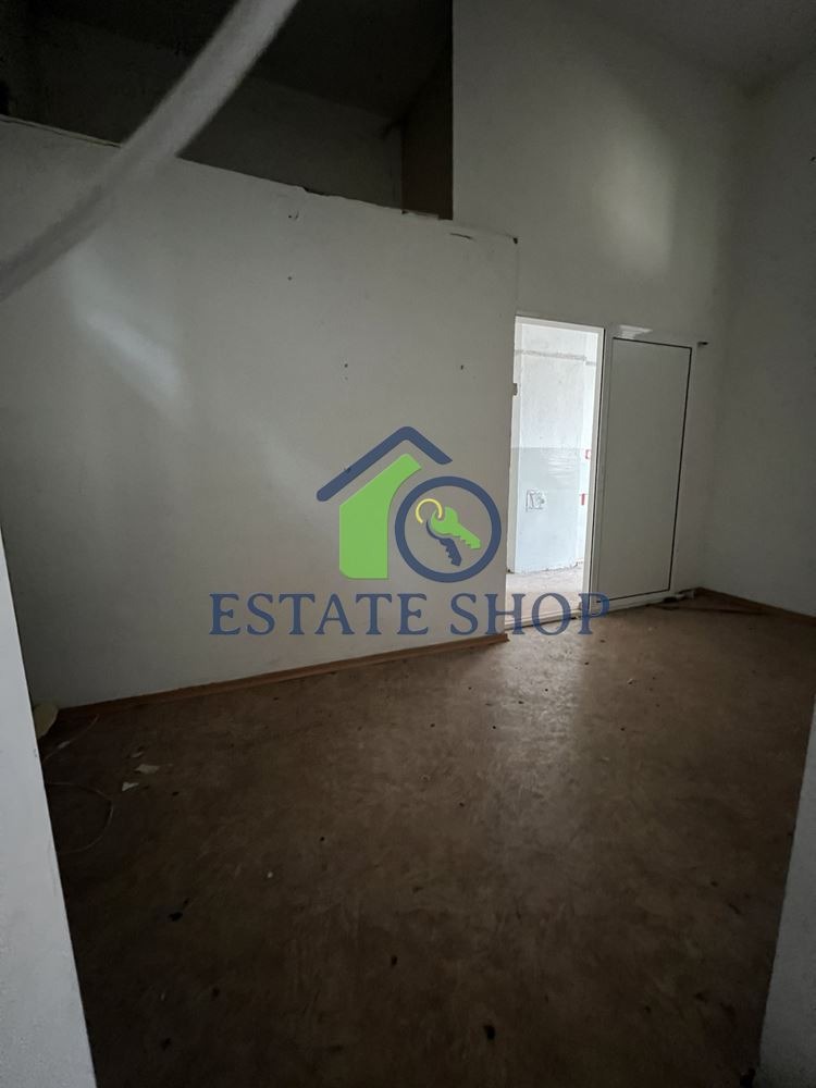 För uthyrning  Industribyggnad Plovdiv , Industrialna zona - Iztok , 153 kvm | 42291710 - bild [2]