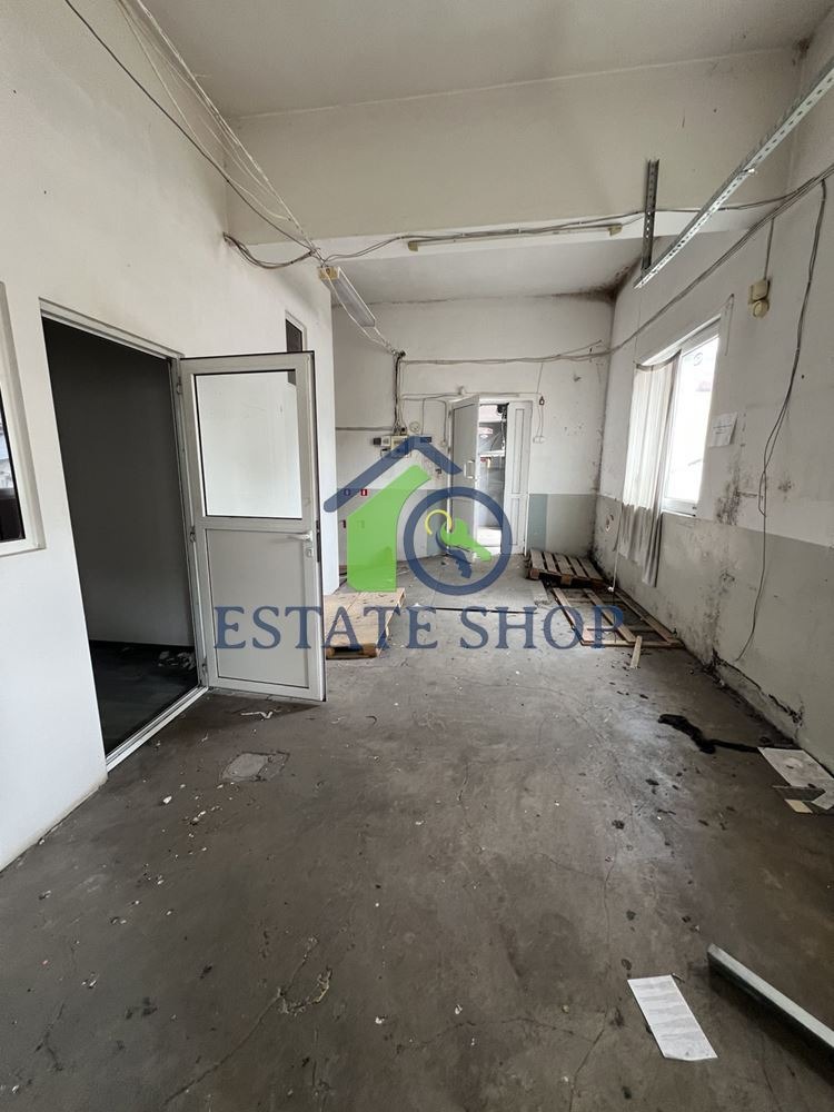 För uthyrning  Industribyggnad Plovdiv , Industrialna zona - Iztok , 153 kvm | 42291710 - bild [3]