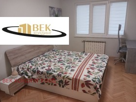 1 Schlafzimmer Oborishte, Sofia 1