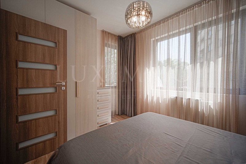 Издаје се  2 спаваће собе Софија , Красно село , 98 м2 | 36027939 - слика [7]