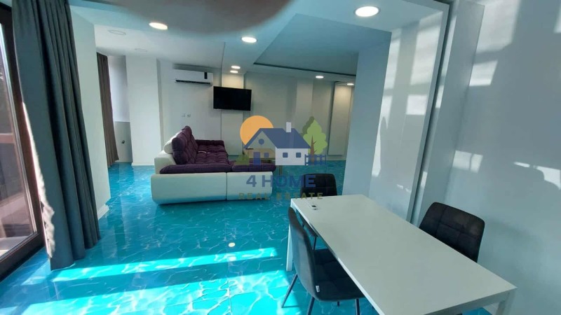 Дава под наем 3-СТАЕН, гр. Варна, Център