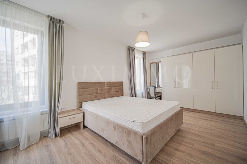 De inchiriat  3 dormitoare Sofia , Strelbiște , 190 mp | 17451120 - imagine [10]