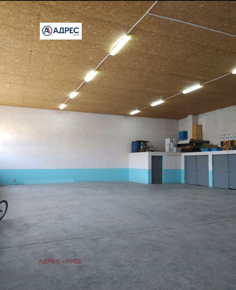 Издаје се  Складиште Русе , Средна кула , 400 м2 | 84042404