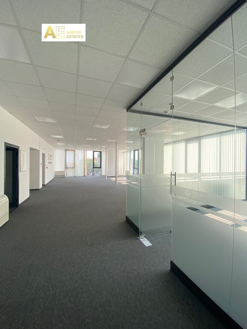 De inchiriat  Birou Sofia , Țentâr , 220 mp | 29759212