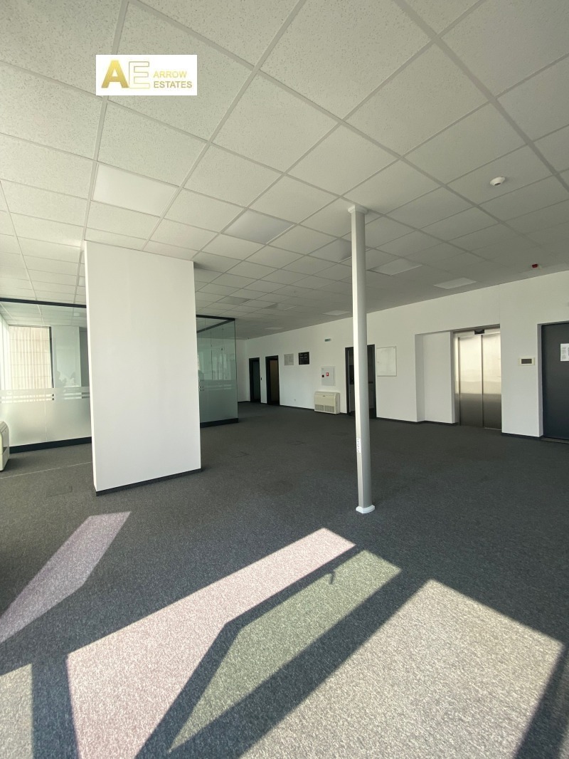 De inchiriat  Birou Sofia , Țentâr , 220 mp | 29759212 - imagine [5]