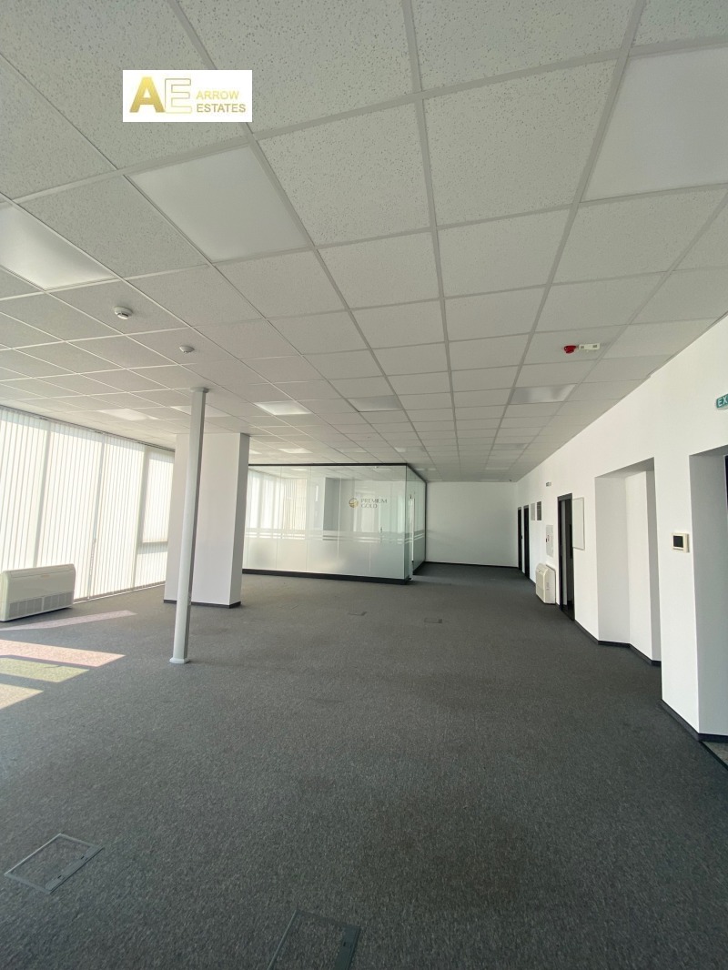 De inchiriat  Birou Sofia , Țentâr , 220 mp | 29759212 - imagine [2]