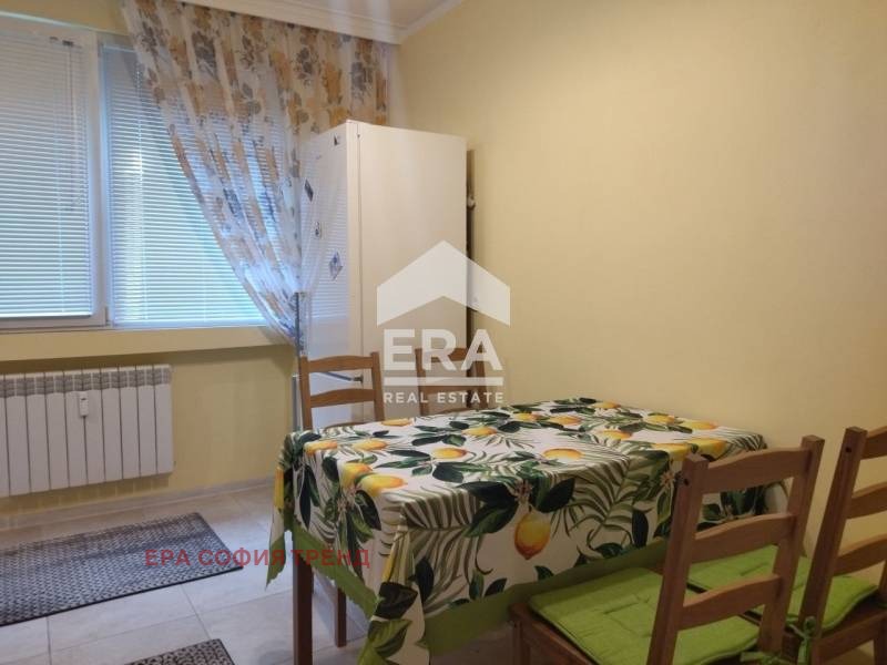 En renta  2 dormitorios Sofia , Jipodruma , 65 metros cuadrados | 27994345 - imagen [17]