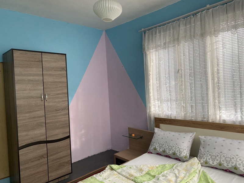 Do wynajęcia  Piętro domu region Płowdiw , Karlowo , 120 mkw | 93723729 - obraz [2]