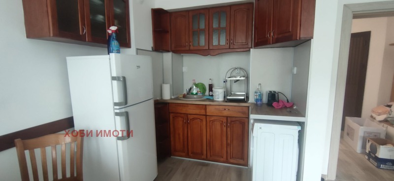 Дава под нем  2-стаен, град Пловдив, Център •  400 € • ID 50524388 — holmes.bg - [1] 