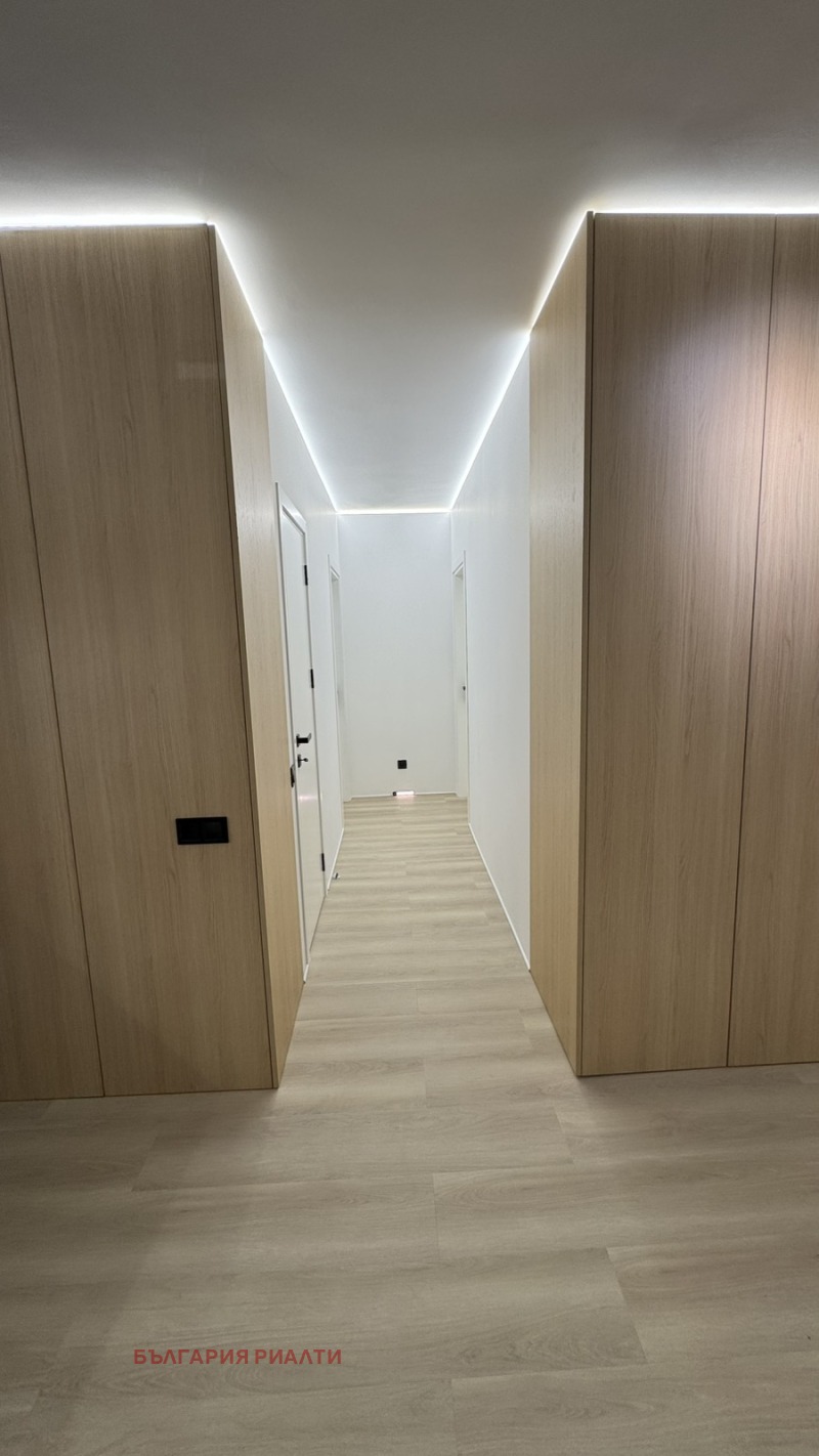 Дава под наем  4-стаен град София , Център , 130 кв.м | 22153200 - изображение [7]