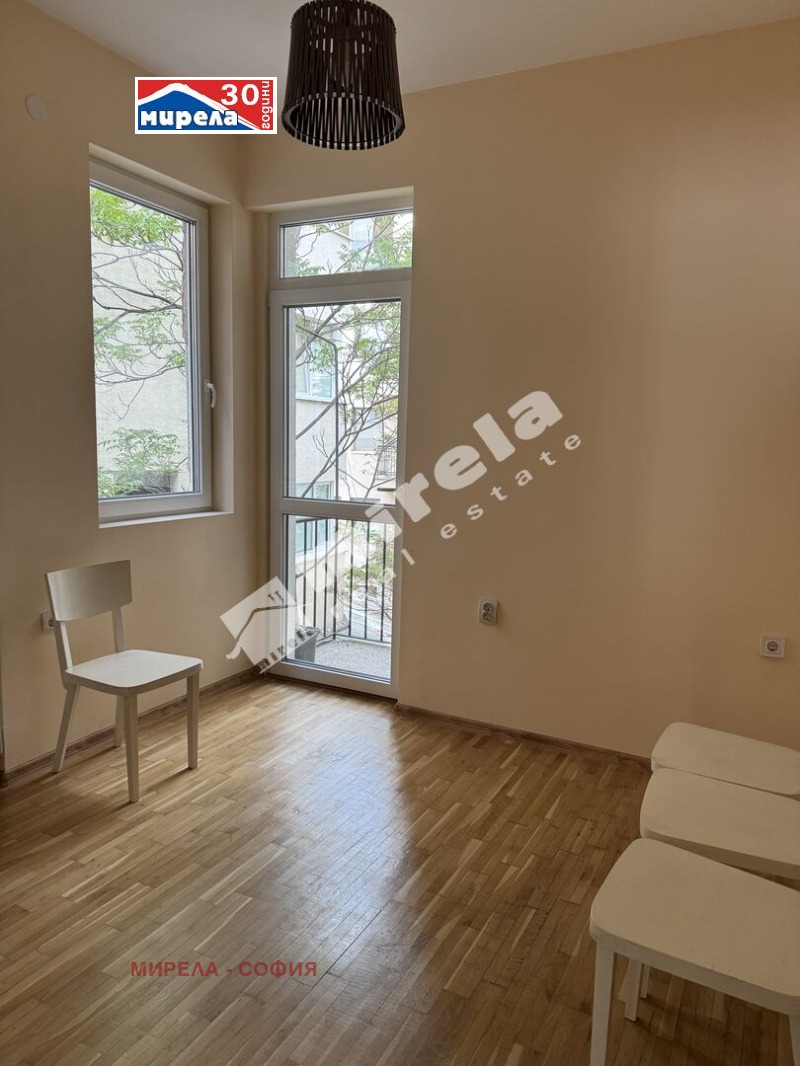 Zu vermieten  3 Schlafzimmer Sofia , Zentar , 100 qm | 84203135 - Bild [13]