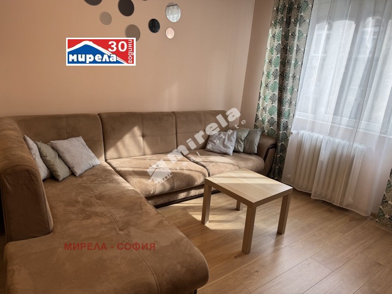 Zu vermieten  3 Schlafzimmer Sofia , Zentar , 100 qm | 84203135 - Bild [2]