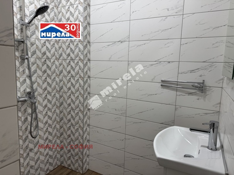 Zu vermieten  3 Schlafzimmer Sofia , Zentar , 100 qm | 84203135 - Bild [14]