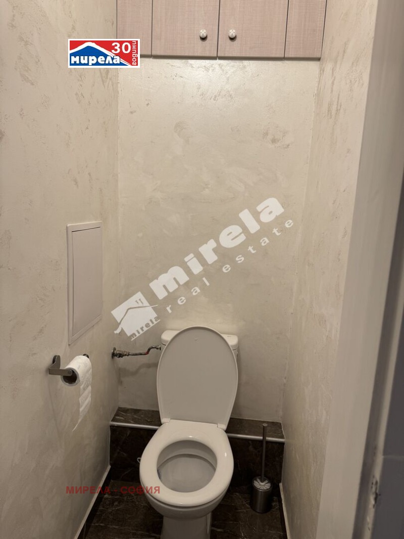 Zu vermieten  3 Schlafzimmer Sofia , Zentar , 100 qm | 84203135 - Bild [16]