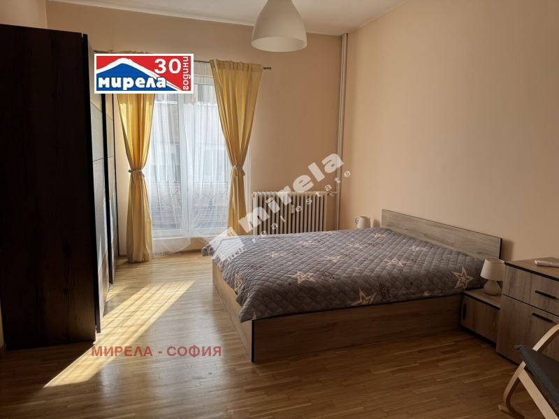 Zu vermieten  3 Schlafzimmer Sofia , Zentar , 100 qm | 84203135 - Bild [7]