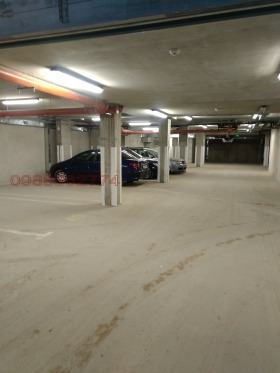 ГАРАЖ, ПАРКОМЯСТО, 17 m2