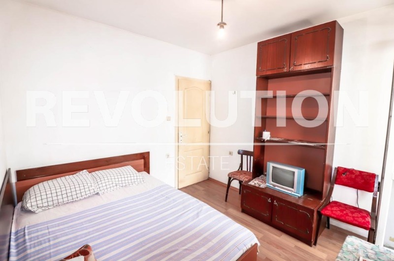 De inchiriat  Studio Varna , Zimno cino Traciia , 25 mp | 44272046 - imagine [2]