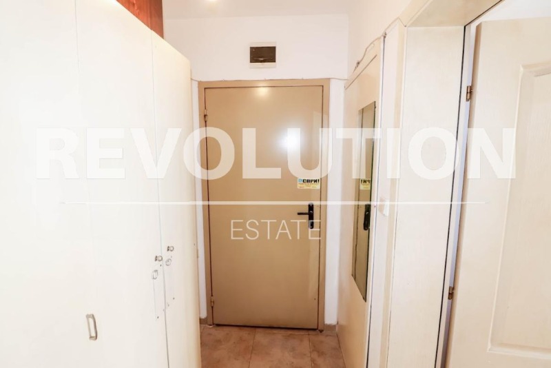 De inchiriat  Studio Varna , Zimno cino Traciia , 25 mp | 44272046 - imagine [6]
