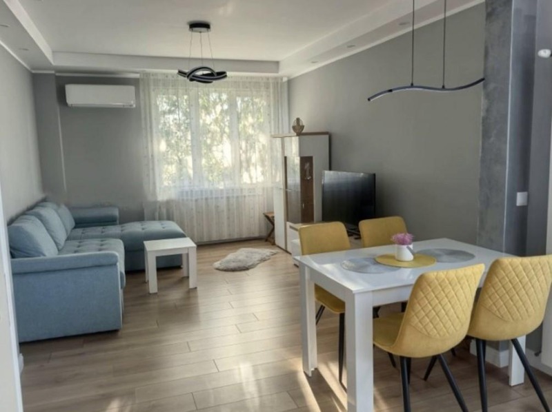 Издаје се  1 спаваћа соба Софија , Обориште , 65 м2 | 98619517 - слика [2]