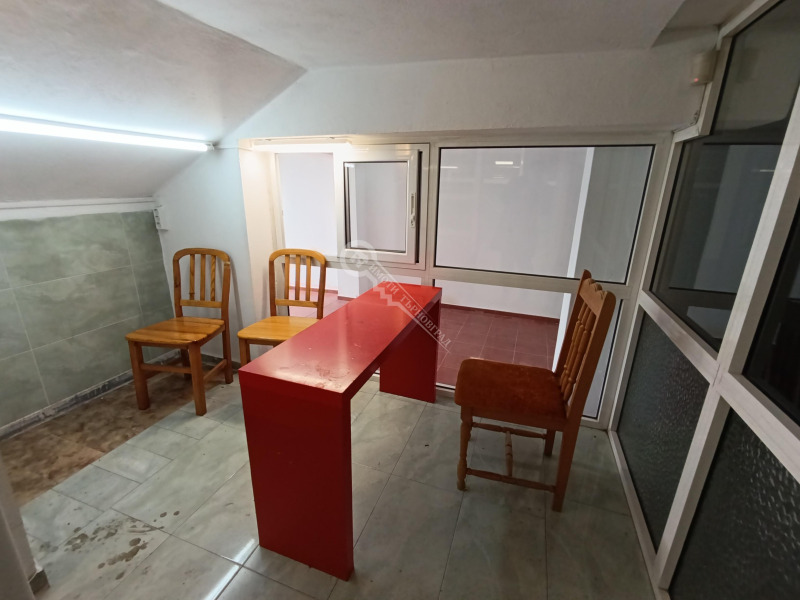 Дава под наем МАГАЗИН, гр. Велико Търново, Център, снимка 6 - Магазини - 53429289