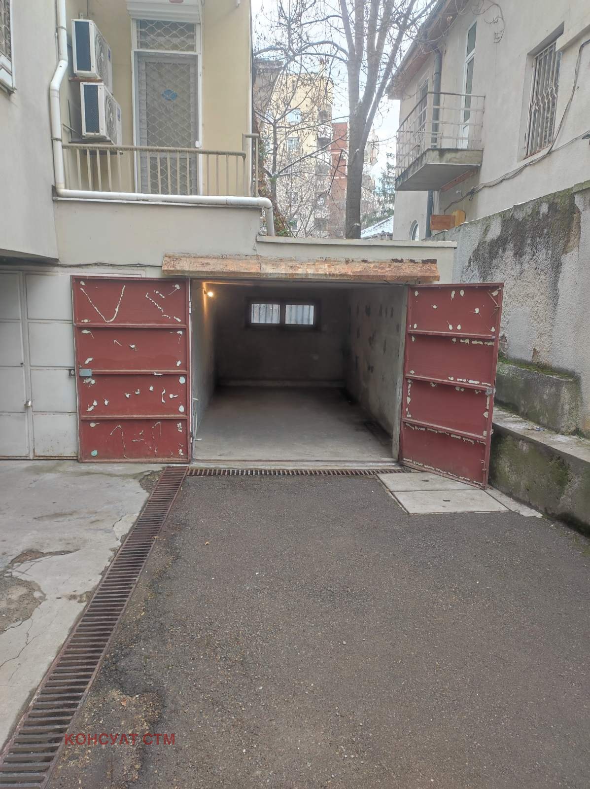 Дава под наем ГАРАЖ, ПАРКОМЯСТО, гр. София, Лозенец, снимка 3 - Гаражи и паркоместа - 55789818