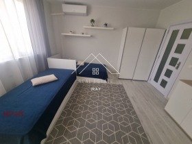 Stüdyo Tri çuçura - centar, Stara Zagora 2