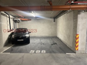 ГАРАЖ, ПАРКОМЯСТО, 32 m2