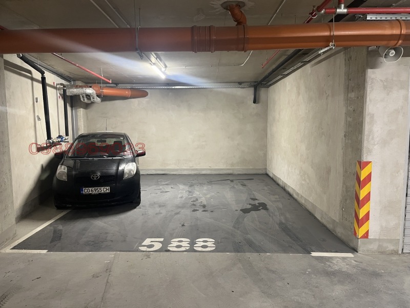 Дава под наем ГАРАЖ, ПАРКОМЯСТО, гр. Пловдив, Тракия