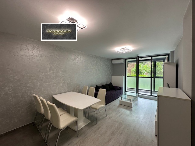 K pronájmu  1 ložnice Sofia , Pavlovo , 70 m2 | 70177537 - obraz [3]