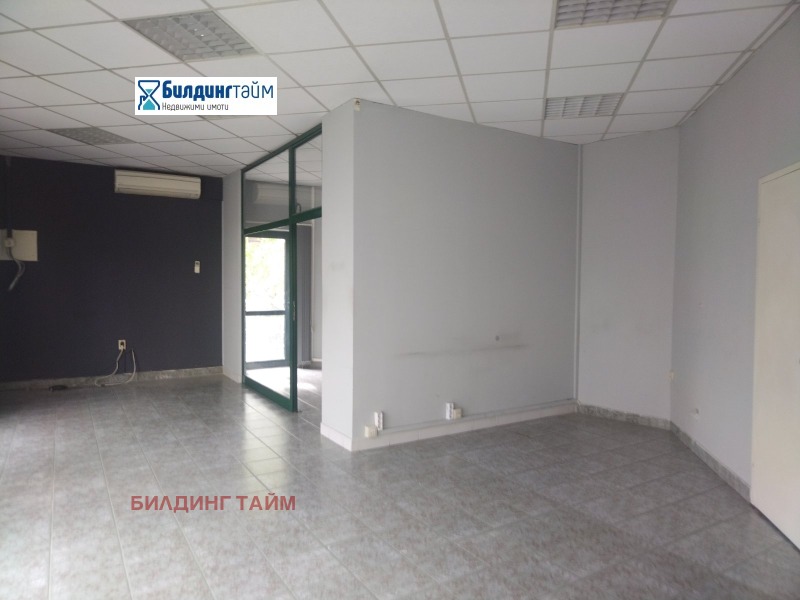 Дава под Наем ОФИС в град Шумен, Център - 70 кв.м / 300 € » 586.75 лв., БИЛДИНГ ТАЙМ