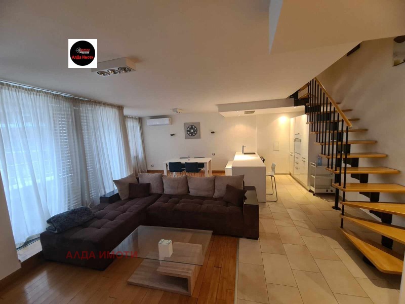 A louer  2 chambres Sofia , Krastova vada , 133 m² | 43708262