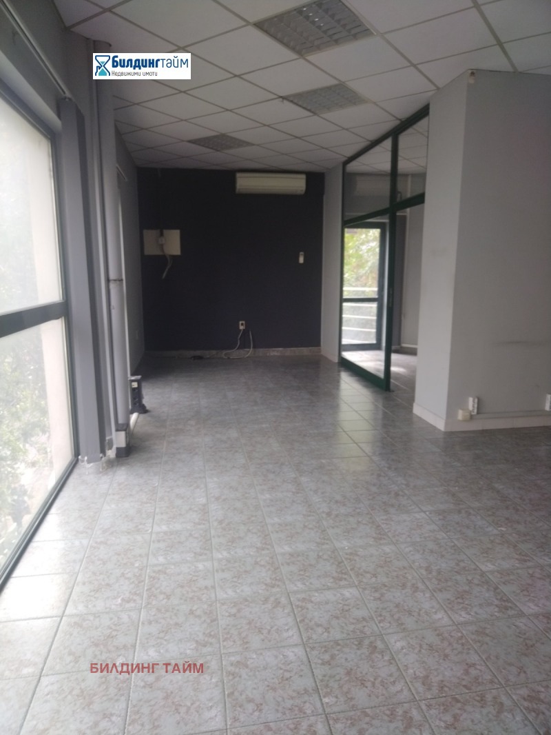 Дава под наем ОФИС, гр. Шумен, Център, снимка 2 - Офиси - 53004786