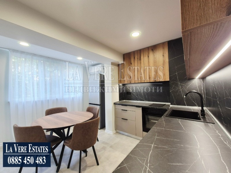 For Rent  1 bedroom Ruse , Tsentar , 62 sq.m | 83906738