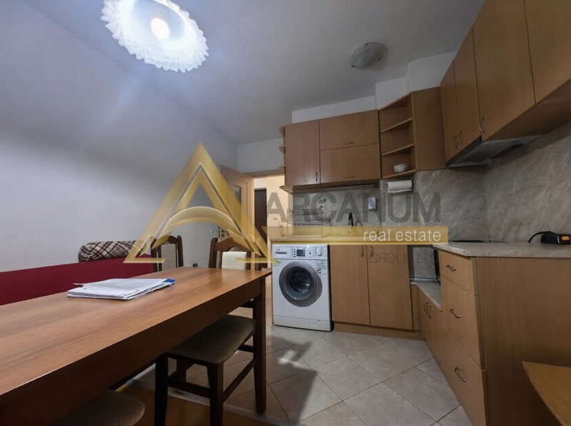 Дава под наем 2-СТАЕН, гр. Варна, Левски 1