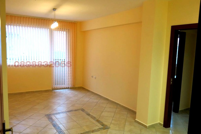 Дава под Наем ОФИС в град Варна, Операта - 70 кв.м / 560 € » 1 095.26 лв.