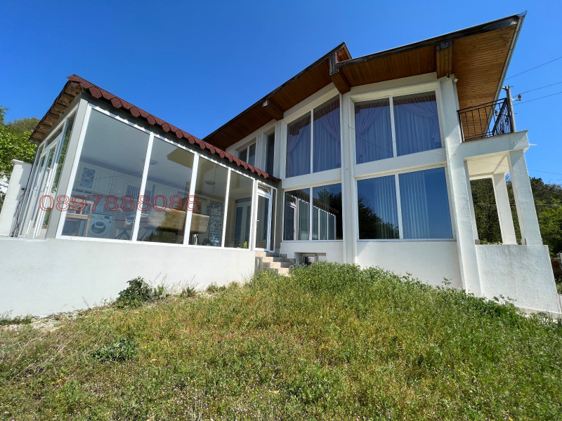 Дава под Наем КЪЩА в град Варна, м-т Акчелар - 200 кв.м / 2 400 € » 4 693.99 лв.